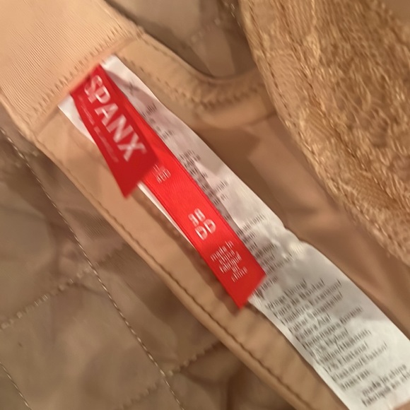 SPANX Bra 38DD - Picture 2 of 4